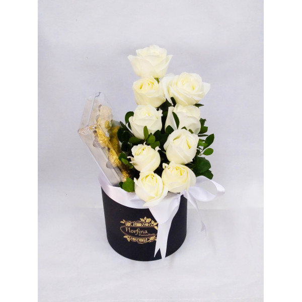 Box luxo Florfina com 8 rosas brancas e Ferrero Rocher